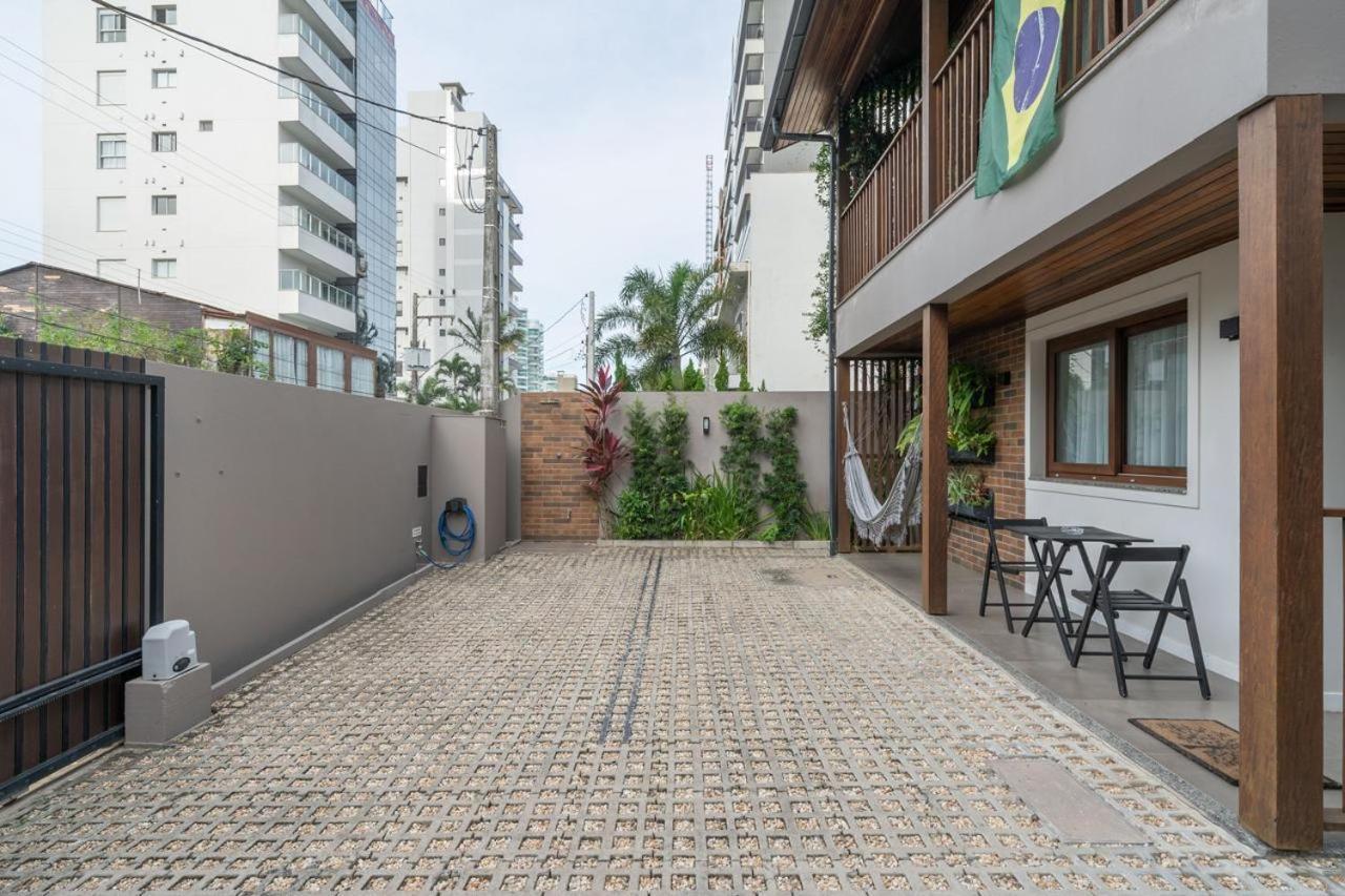 Banzai Brava Suites Itajaí Exterior foto